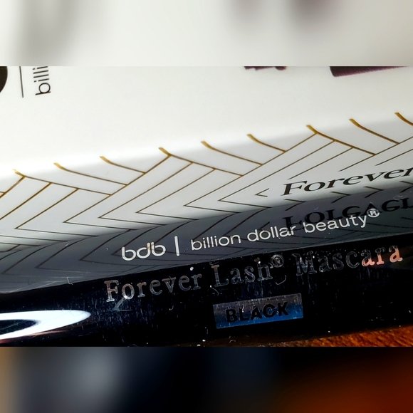 5/75$ Billion dollar beauty Forever Lash Mascara - Picture 6 of 16